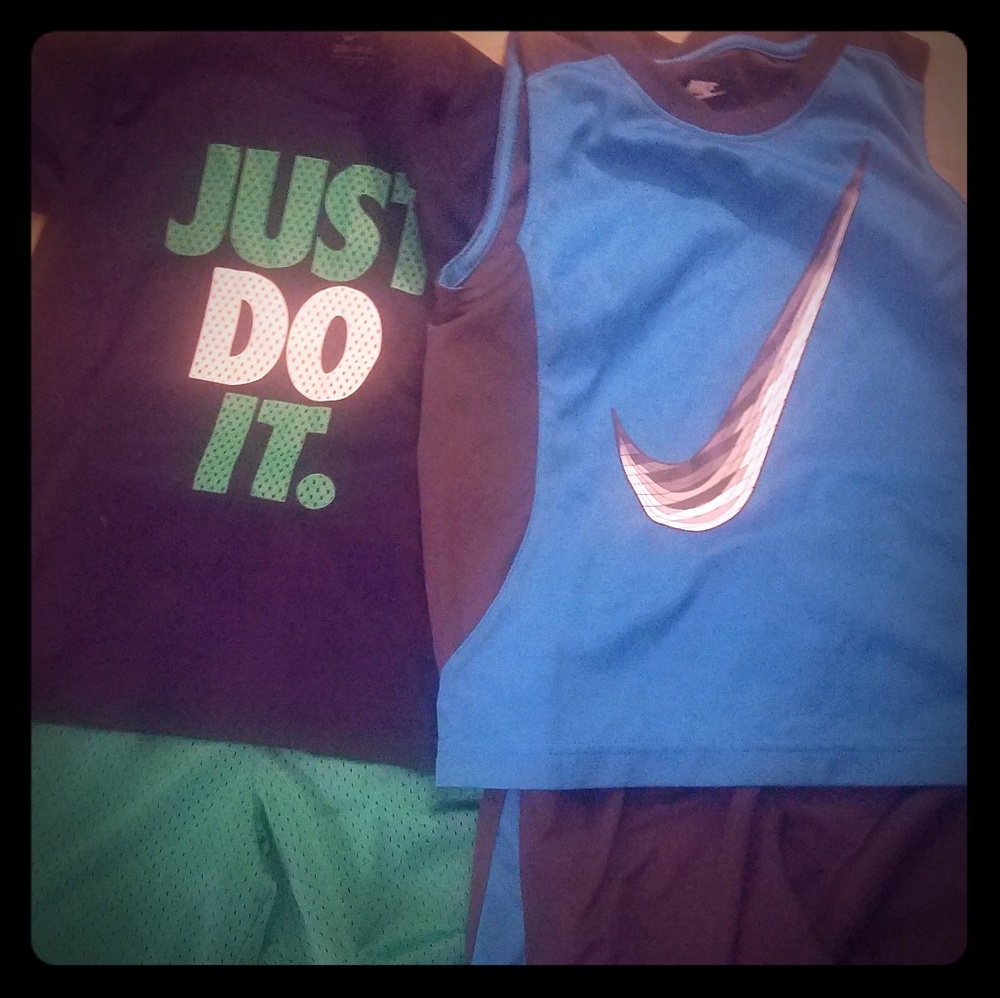 2 Nike boys outfits